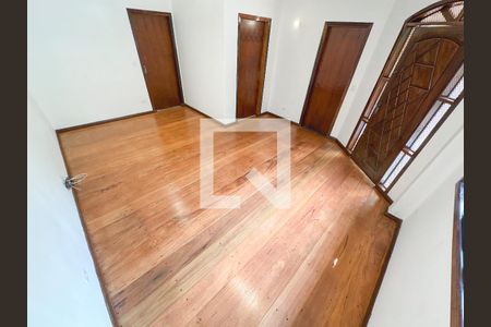 Sala de casa à venda com 4 quartos, 140m² em Perdizes, São Paulo