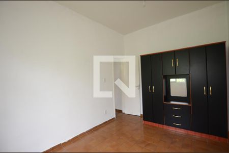 Quarto 1 de apartamento para alugar com 2 quartos, 45m² em Vila Valqueire, Rio de Janeiro