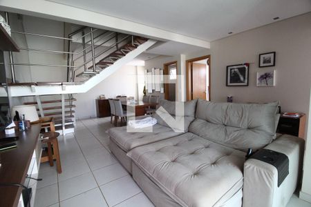 Sala de apartamento para alugar com 3 quartos, 140m² em Santa Mônica, Uberlândia