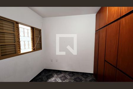 Quarto 2 de casa para alugar com 2 quartos, 110m² em Jardim Guanabara, Jundiaí