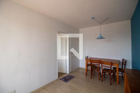 Sala de apartamento para alugar com 2 quartos, 58m² em Jardim Rizzo, São Paulo