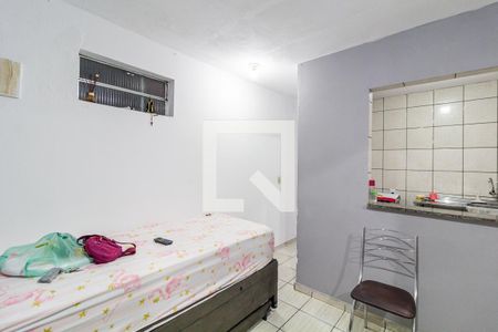 Sala de kitnet/studio para alugar com 1 quarto, 50m² em Conjunto Residencial Jose Boni, São Paulo