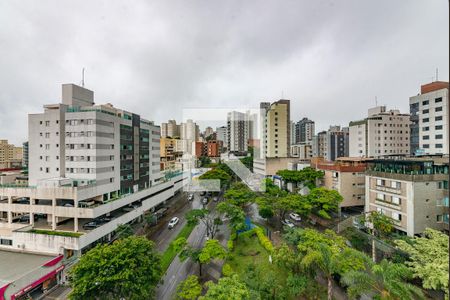 Sala 1 de apartamento à venda com 3 quartos, 260m² em Buritis, Belo Horizonte