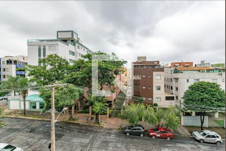 Sala de apartamento à venda com 3 quartos, 70m² em Castelo, Belo Horizonte