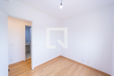 Quarto 1 de apartamento para alugar com 2 quartos, 60m² em Vila Penteado, São Paulo