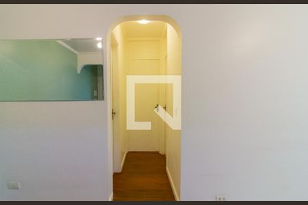 Corredor de apartamento para alugar com 2 quartos, 49m² em Alto de Pinheiros, São Paulo