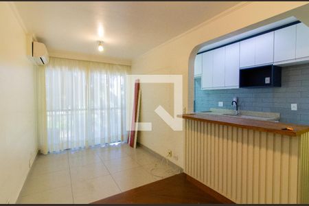 Sala de apartamento para alugar com 2 quartos, 49m² em Alto de Pinheiros, São Paulo