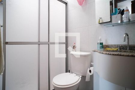 Casa à venda com 74m², 2 quartos e 2 vagas Casa à venda com 74m², 2 quartos e 2 vagasBanheiro