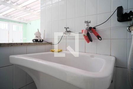 Casa à venda com 74m², 2 quartos e 2 vagas Casa à venda com 74m², 2 quartos e 2 vagasÁrea de Serviço