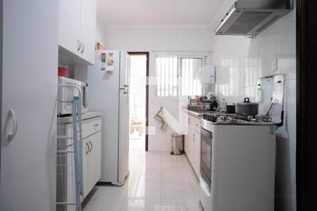 Casa à venda com 74m², 2 quartos e 2 vagas Casa à venda com 74m², 2 quartos e 2 vagasCozinha