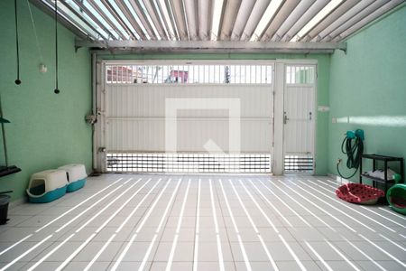 Casa à venda com 74m², 2 quartos e 2 vagas Casa à venda com 74m², 2 quartos e 2 vagasGaragem