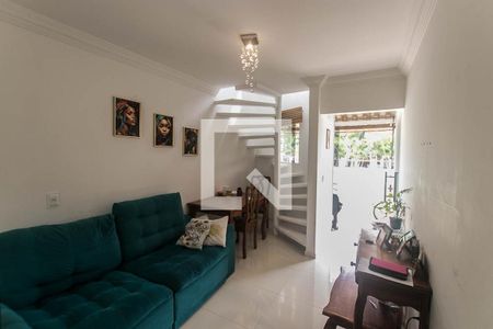 Sala de casa de condomínio para alugar com 2 quartos, 80m² em Itapuã, Salvador