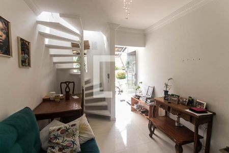 Sala de casa de condomínio para alugar com 2 quartos, 80m² em Itapuã, Salvador