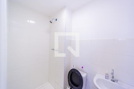 Banheiro de apartamento para alugar com 1 quarto, 30m² em Cidade Patriarca, São Paulo