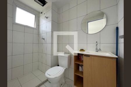 Banheiro de apartamento para alugar com 1 quarto, 27m² em Vila Butantã, São Paulo