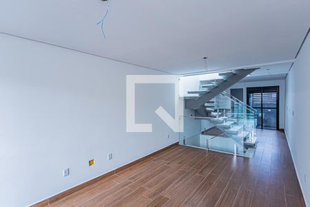 Sala de casa à venda com 3 quartos, 137m² em Parque Peruche, São Paulo