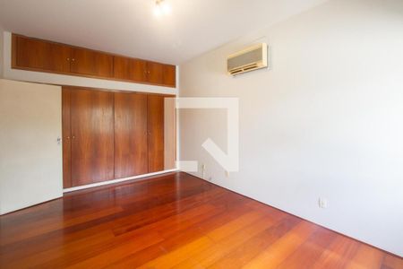 Suíte de casa para alugar com 3 quartos, 300m² em Brooklin, São Paulo