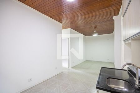 Sala e Cozinha de casa para alugar com 2 quartos, 64m² em Bela Vista, Osasco