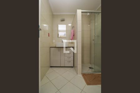 Banheiro de apartamento para alugar com 1 quarto, 54m² em Pinheiros, São Paulo