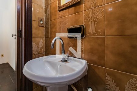 Lavabo de casa para alugar com 3 quartos, 200m² em Jardim Armenia, Mogi das Cruzes