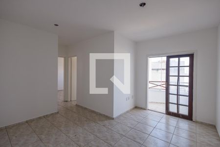 Sala de apartamento para alugar com 2 quartos, 65m² em Parque Santo Antonio, Taubaté