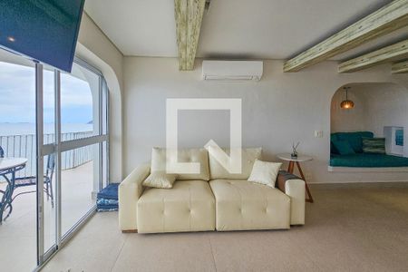 Sala de apartamento para alugar com 3 quartos, 110m² em Morro do Maluf, Guarujá