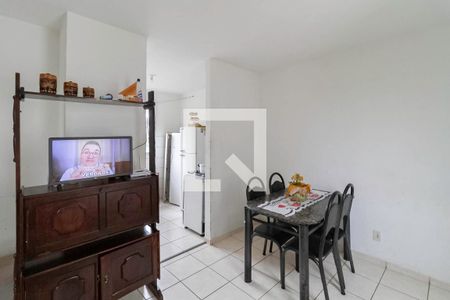 Sala de apartamento à venda com 2 quartos, 42m² em Nacional, Contagem