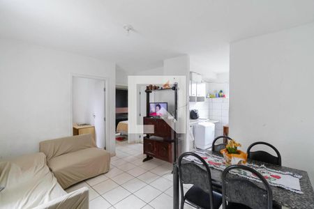 Sala de apartamento à venda com 2 quartos, 42m² em Nacional, Contagem