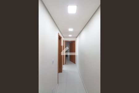 Corredor de apartamento à venda com 2 quartos, 43m² em Parque Industrial, Campinas