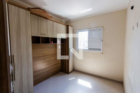 Quarto 2 de apartamento para alugar com 2 quartos, 45m² em Jardim Itapoan, Santo André