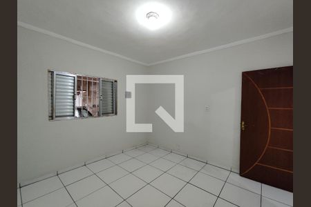 Quarto de casa para alugar com 1 quarto, 50m² em Parque Sao Francisco, Ferraz de Vasconcelos