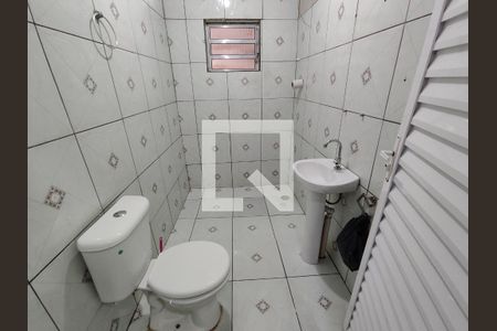 Banheiro de casa para alugar com 1 quarto, 50m² em Parque Sao Francisco, Ferraz de Vasconcelos