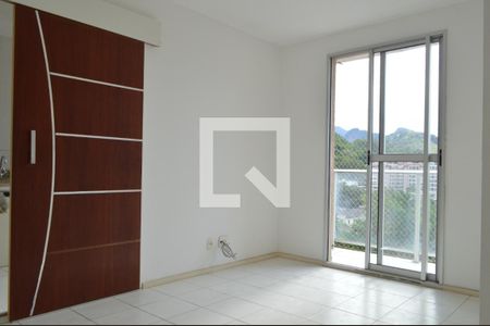 Sala de apartamento à venda com 2 quartos, 52m² em Taquara, Rio de Janeiro