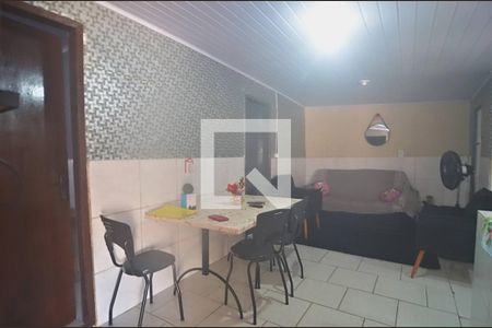 Sala de casa à venda com 2 quartos, 10m² em Harmonia, Canoas