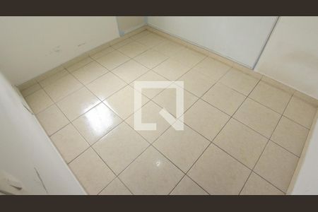 Quarto 2 de apartamento para alugar com 2 quartos, 44m² em Jardim Santa Teresinha, São Paulo