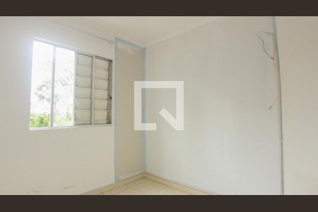 Quarto de apartamento para alugar com 2 quartos, 44m² em Jardim Santa Teresinha, São Paulo