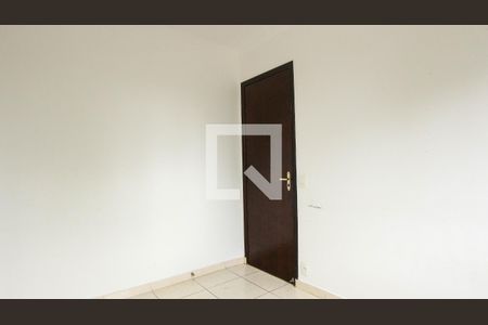 Quarto de apartamento para alugar com 2 quartos, 44m² em Jardim Santa Teresinha, São Paulo