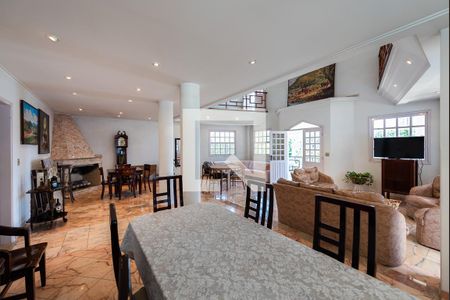 Sala de casa para alugar com 5 quartos, 560m² em Morro Nova Cintra, Santos