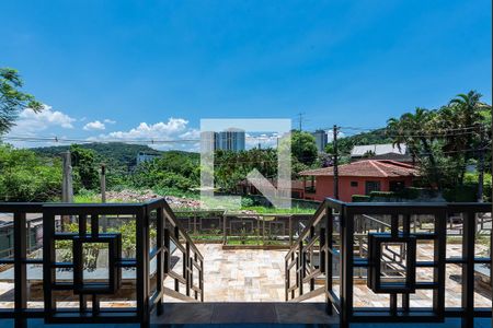 Vista de casa para alugar com 5 quartos, 560m² em Morro Nova Cintra, Santos