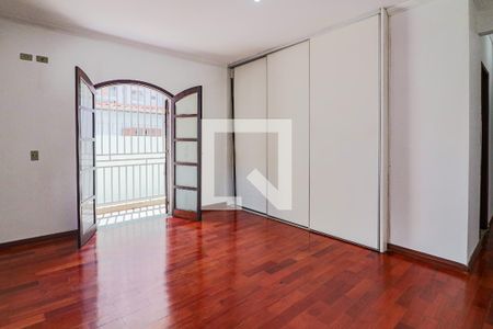 Quarto 2 - Suite 1 de casa para alugar com 4 quartos, 282m² em Ferreira, São Paulo