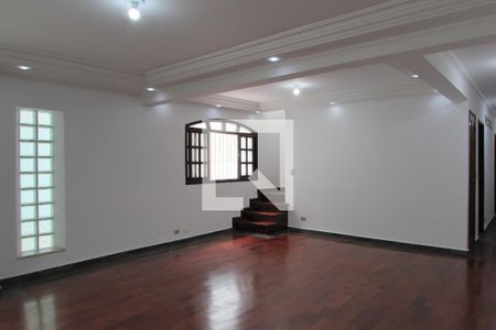 Casa à venda com 3 quartos, 250m² em Ferreira, São Paulo