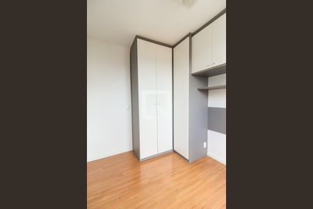 Quarto 1 de apartamento para alugar com 2 quartos, 47m² em Itaquera, São Paulo