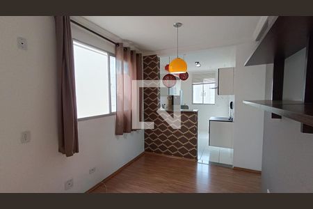 Sala de apartamento para alugar com 2 quartos, 60m² em Aparecidinha, Sorocaba