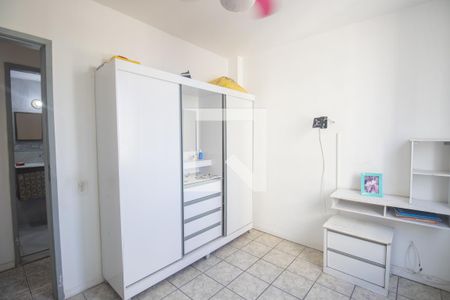 Quarto 1 de apartamento para alugar com 2 quartos, 50m² em Colubandê, São Gonçalo