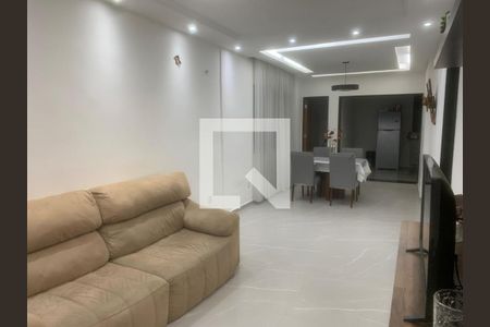 Sala de casa à venda com 2 quartos, 300m² em Brás de Pina, Rio de Janeiro