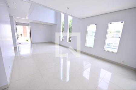 Sala de casa de condomínio para alugar com 3 quartos, 320m² em Jardins Lisboa, Goiânia