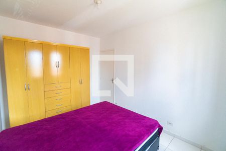 Quarto 1 de apartamento para alugar com 2 quartos, 65m² em Vila Guarani, São Paulo