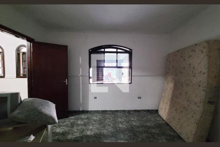 Quarto de casa para alugar com 1 quarto, 120m² em Jardim Santa Cristina, Santo André