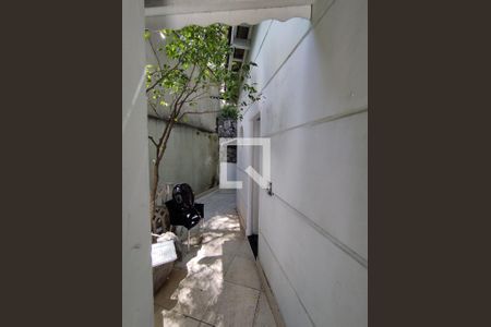 Quintal de kitnet/studio para alugar com 1 quarto, 20m² em Aclimação, São Paulo