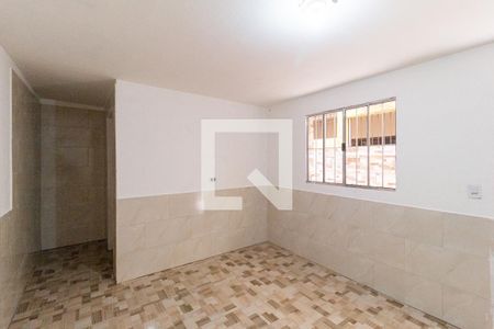 Sala de casa para alugar com 1 quarto, 97m² em Vila Silviania, Carapicuíba